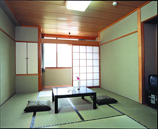 גוג'ו Shiratori Kogen Hotel מראה חיצוני תמונה